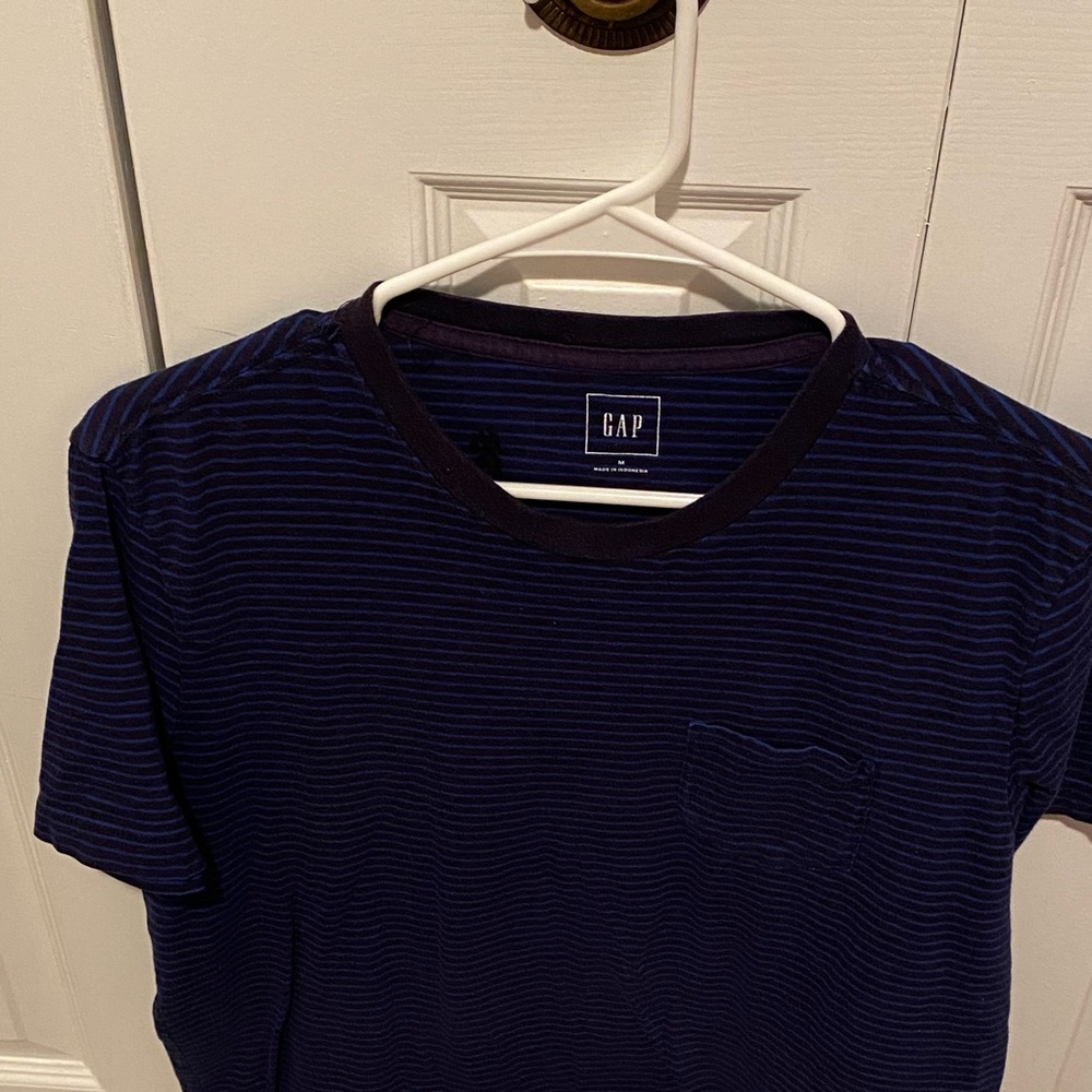 Men’s Gap Stripped T-Shirt